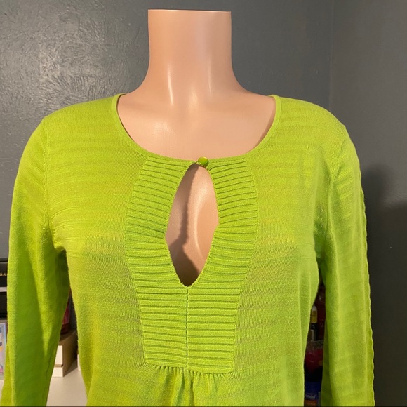 Banana Republic Lime Green Top - Picture 2 of 5